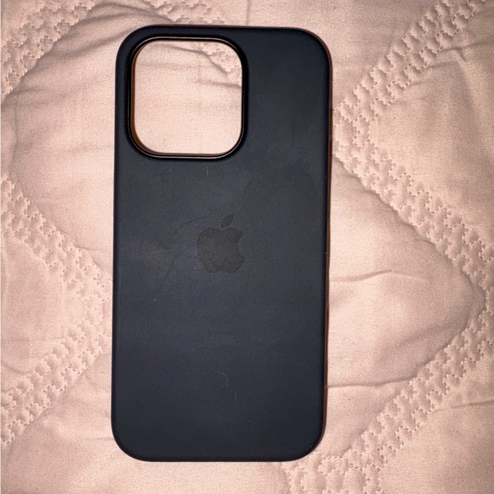 iPhone 15 pro Apple case - lightly used